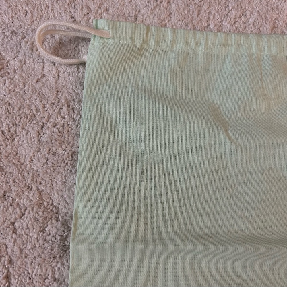 Off-White Sneaker Shoe Bag - Picture 5 of 10